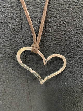 Heartstrings Leather Necklace